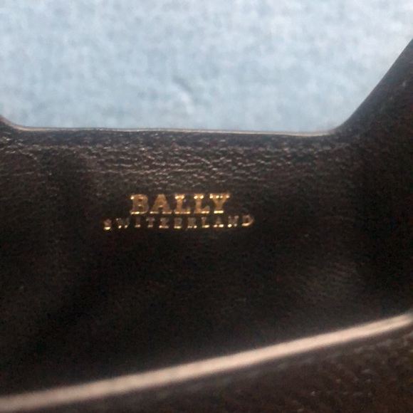 Bally full leather iPad case - Picture 3 of 7